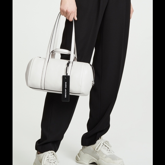 Marc Jacobs white leather purse - Picture 6 of 6